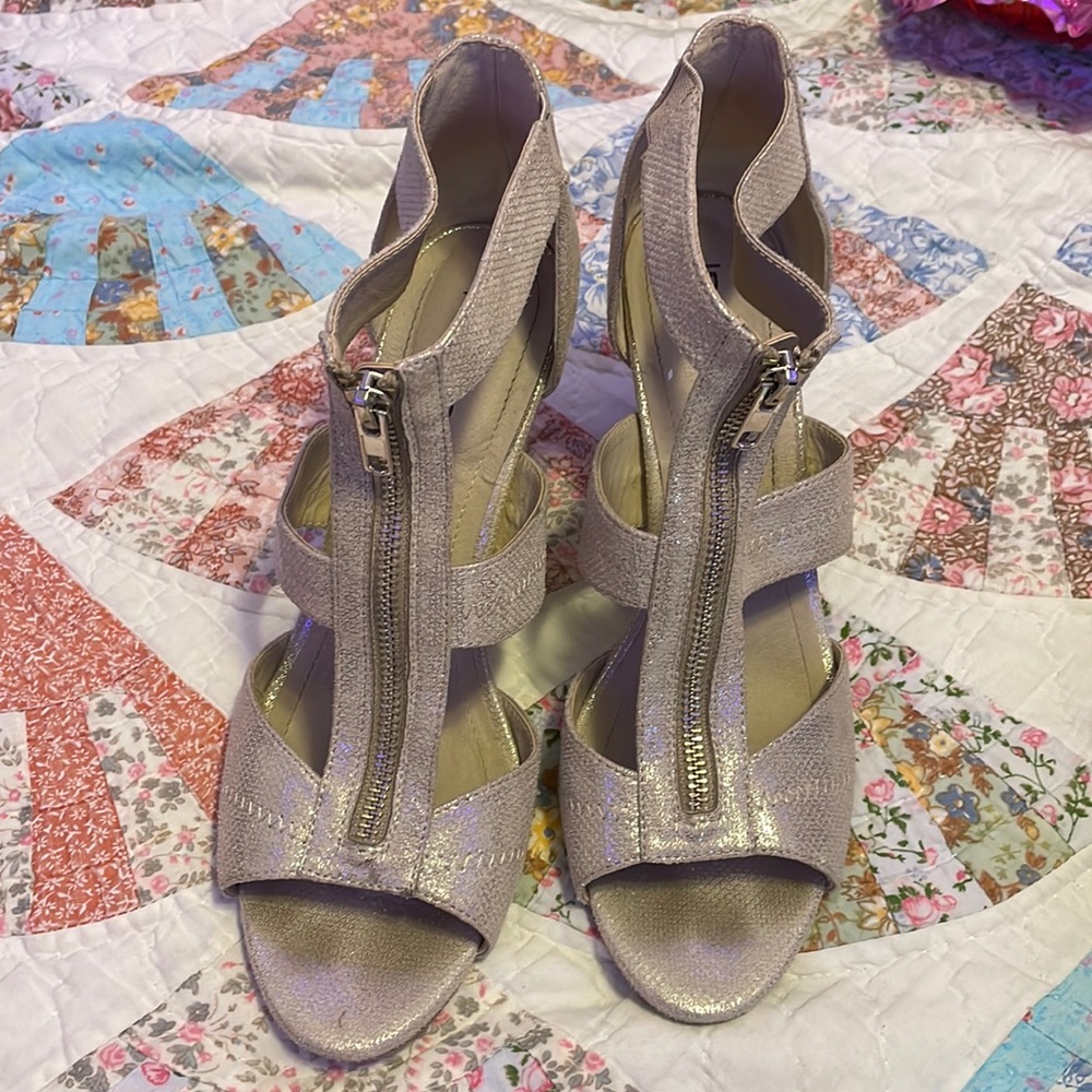 Rialto • Sparkly Gold Heels